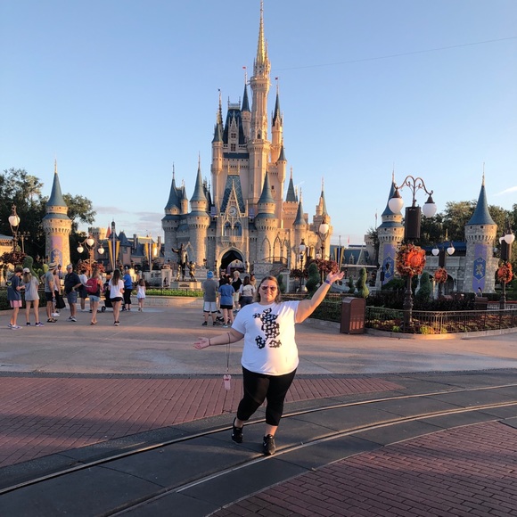 Meet your Posher, Becca - Picture 1 of 1